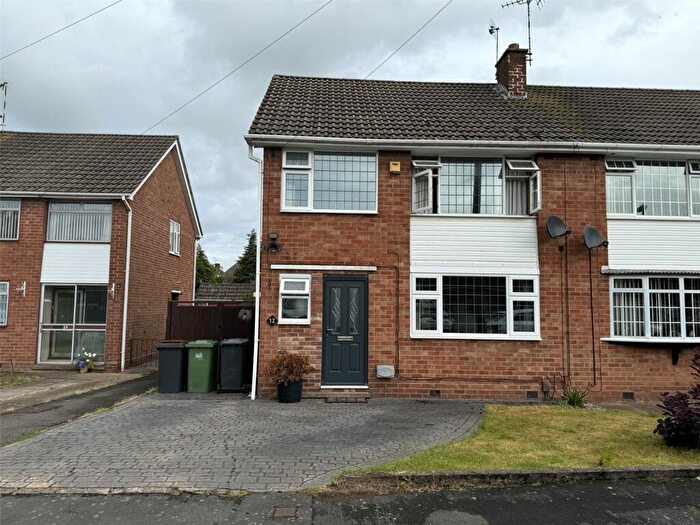 3 Bedroom Semi-Detached House To Rent In Wiltshire Close, Bedworth, Warwickshire, CV12