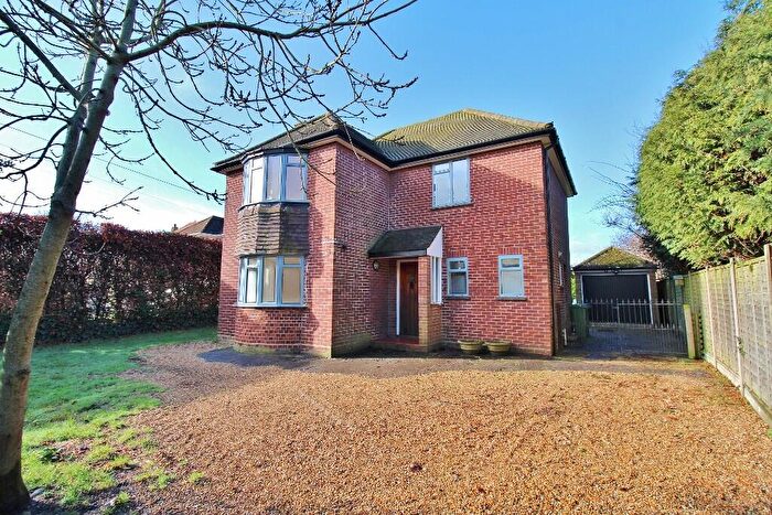 3 Bedroom Detached House For Sale In Crofton Lane, Hill Head, Fareham, PO14