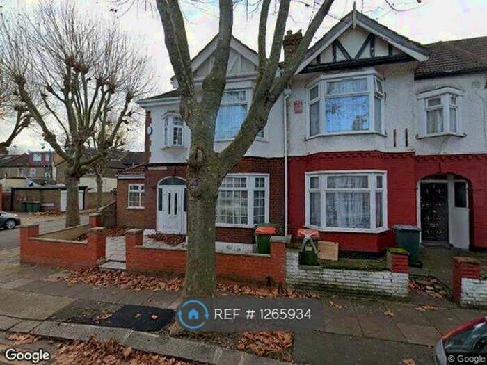 4 Bedroom Semi-Detached House To Rent In Eustace Road, London E6