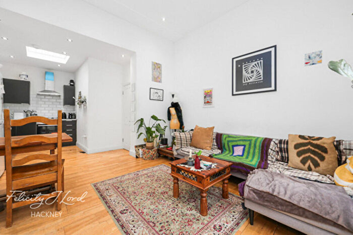 4 Bedroom Terraced House For Sale In Cornthwaite Road, London, E5