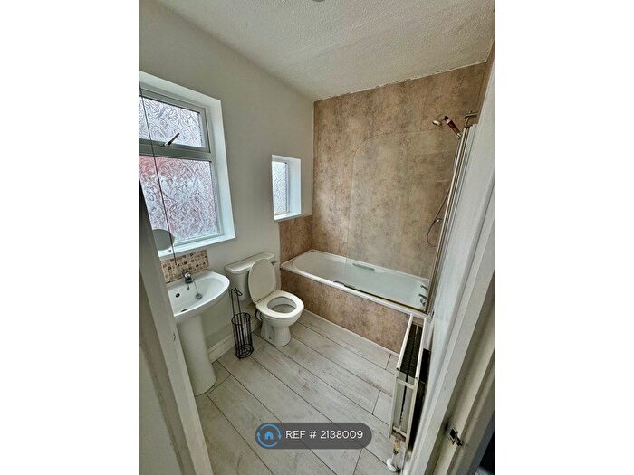 2 Bedroom Flat To Rent In Angerton Gardens, Newcastle Upon Tyne, NE5