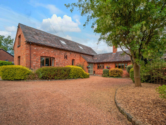 4 Bedroom Barn Conversion For Sale In Oxford Road, Princethorpe, Warwickshire, CV23