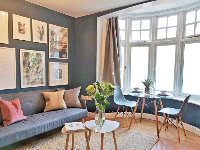 1 Bedroom Apartment To Rent In Hamilton Road, Oxford, OX2