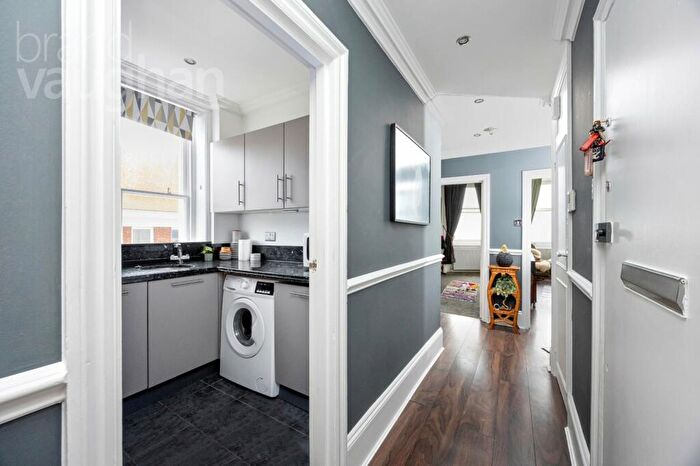 2 Bedroom Flat For Sale In Marine Parade, Brighton, East Sussex, BN2