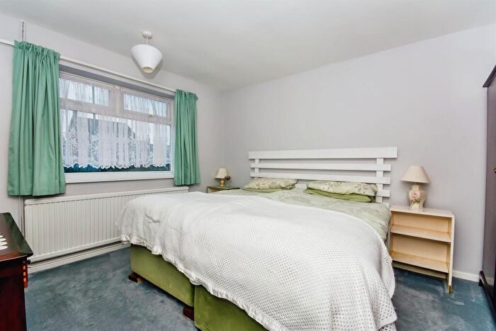 2 Bedroom Detached Bungalow For Sale In Daniels Gate, Long Sutton, Spalding, PE12