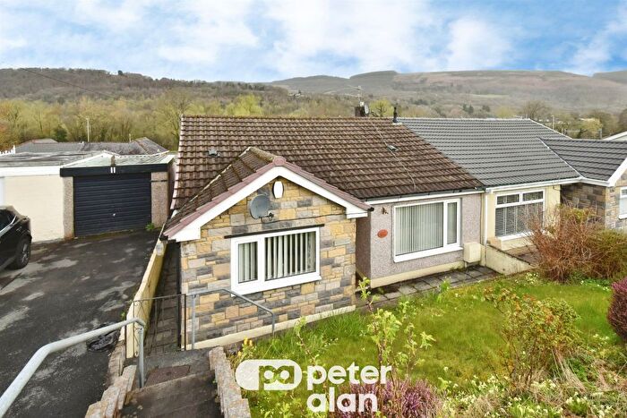 3 Bedroom Semi Detached Bungalow For Sale In Boi Close, Mountain Ash, CF45