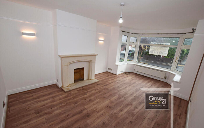 3 Bedroom Semi Detached House To Rent In |Ref: |, Dale Valley Road, Southampton, SO16