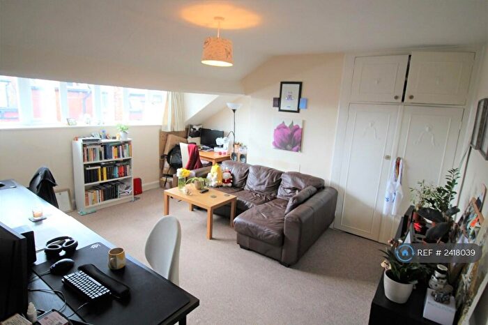 1 Bedroom Flat To Rent In Claremont Villas, Leeds, LS2