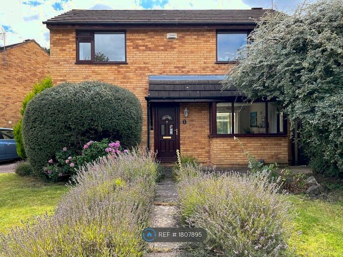 3 Bedroom Detached House To Rent In Roundhill Way, Loughborough, LE11