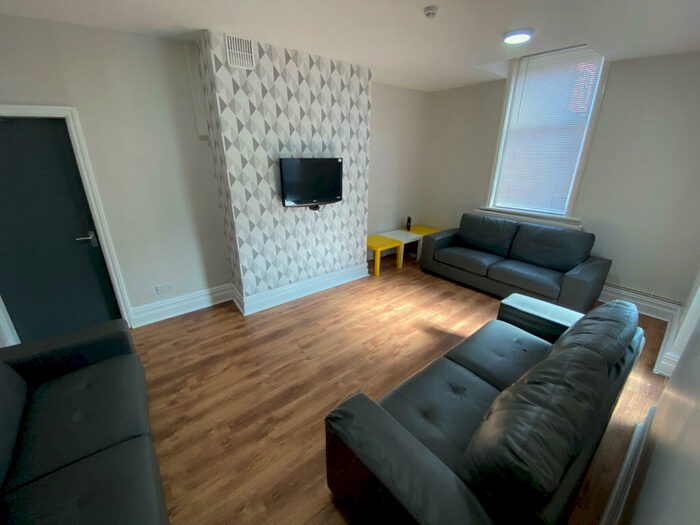 8 Bedroom Terraced House To Rent In , Dallas Street, &#;Preston, PR1