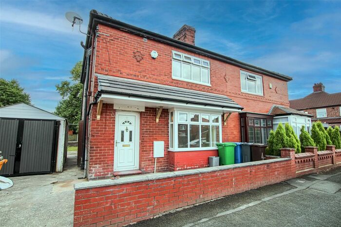 3 Bedroom Semi-Detached House To Rent In Tyndall Avenue, Moston, Manchester, M40