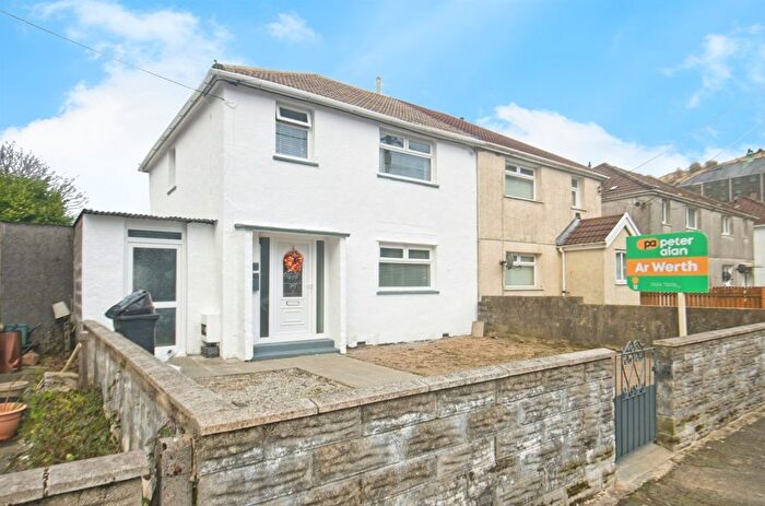 3 Bedroom Semi-Detached House For Sale In Waun Avenue, Glyncorrwg, Port Talbot, SA13