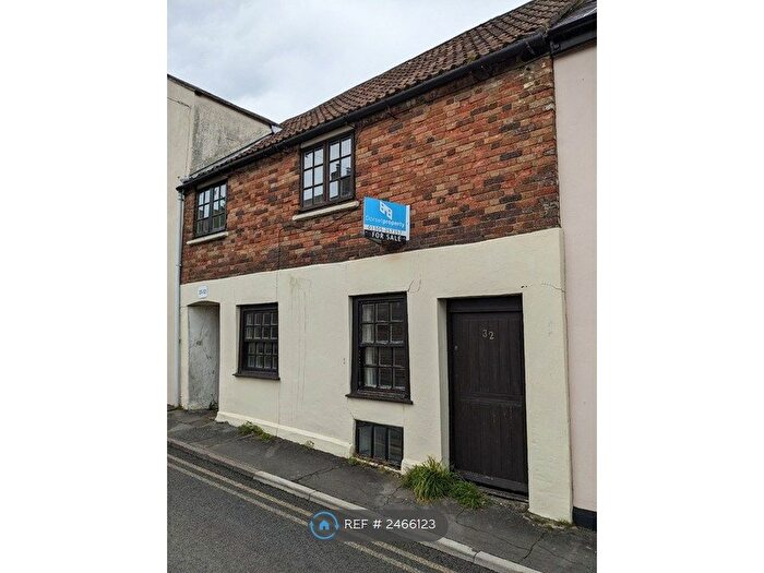 3 Bedroom Terraced House To Rent In Colliton Street, Dorchester, DT1