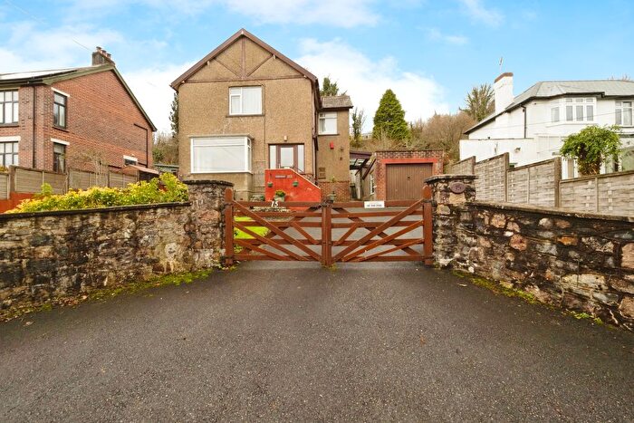 3 Bedroom Detached House For Sale In Dart Bridge Road, Buckfastleigh, Devon, TQ11