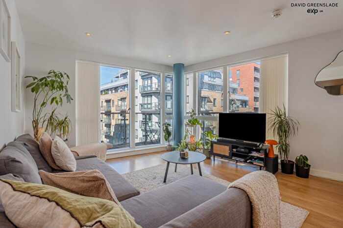 2 Bedroom Apartment For Sale In Aegean Court, Seven Sea Gardens, Caspian Wharf, E3