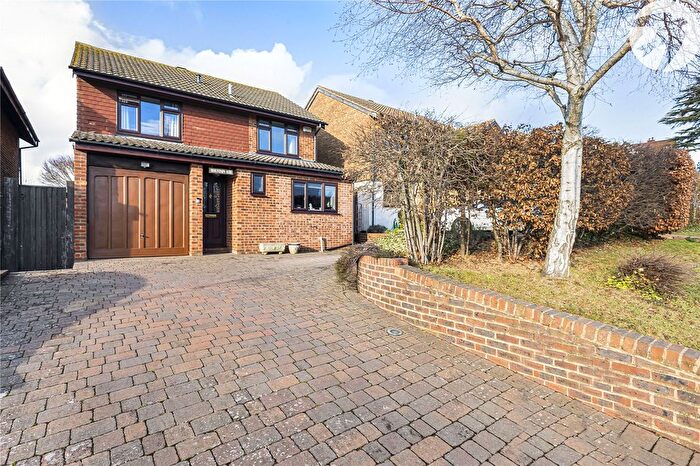 4 Bedroom Detached House For Sale In Beechenlea Lane, Swanley, Kent, BR8