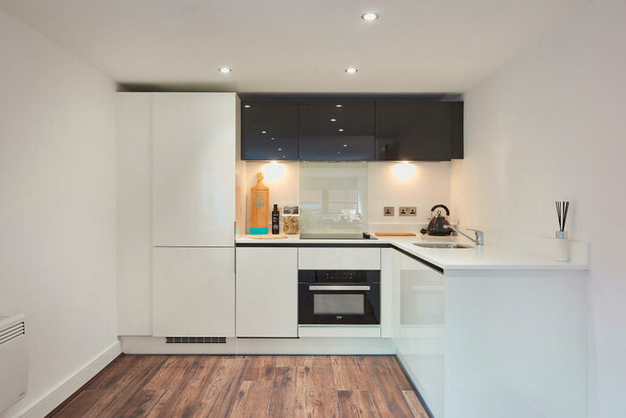 1 Bedroom Apartment To Rent In Kettle Works, Pope Street, Birmingham, B1