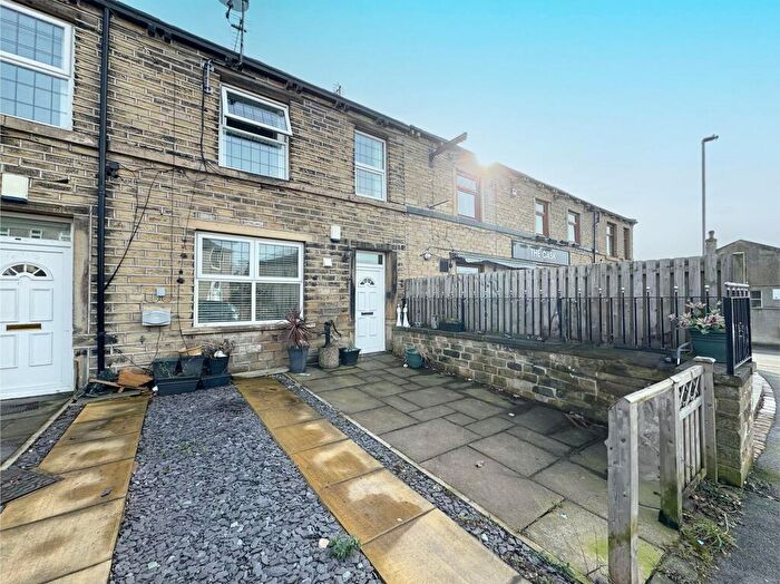 1 Bedroom Flat For Sale In Town Road, Huddersfield, HD5