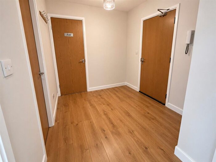 2 Bedroom Property To Rent In Mill Road, Shelfield, Walsall, WS4
