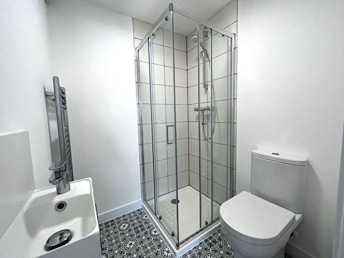 1 Bedroom Flat To Rent In Kings Avenue, Falmouth, TR11