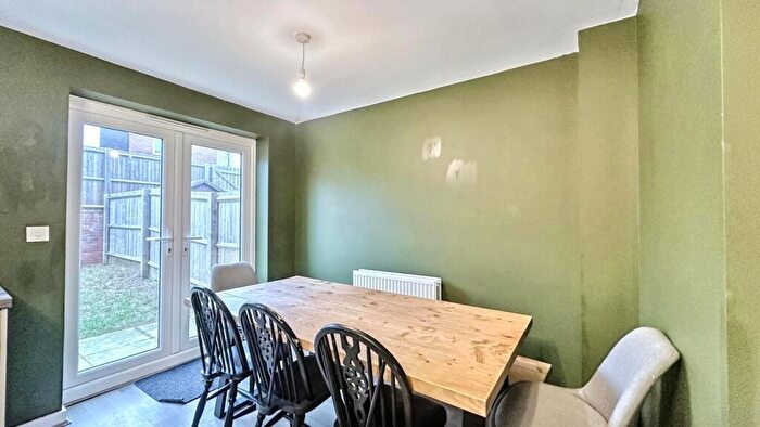 1 Bedroom House To Rent In Brook Road, Bristol, BS5