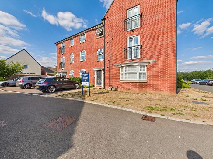 2 Bedroom Flat To Rent In Hyatt Close, Longford, Gloucester, GL2