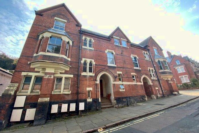 1 Bedroom Flat To Rent In Burns Street, Nottingham, NG7