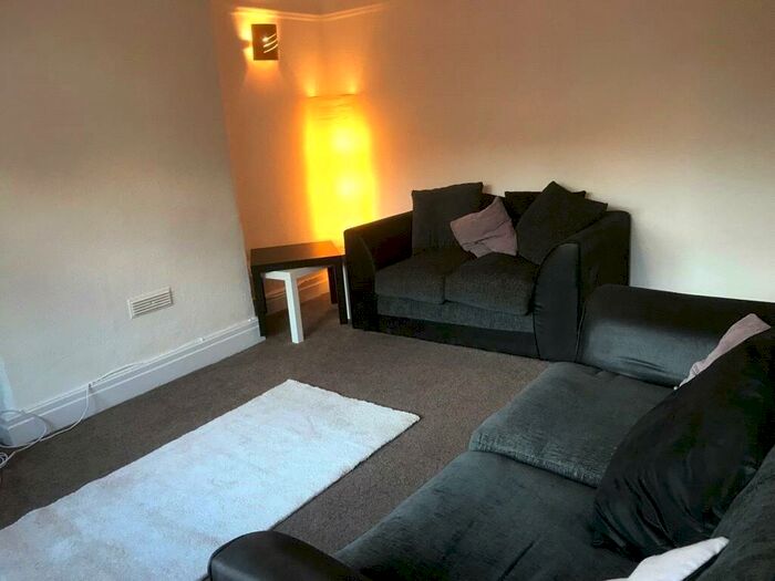 4 Bedroom Terraced House To Rent In Heald Place, Rusholme, M14