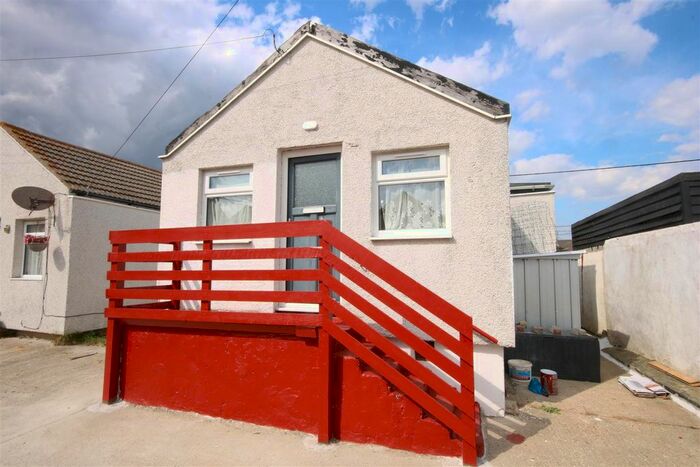 2 Bedroom Detached Bungalow To Rent In Napier Avenue, Jaywick, Clacton-On-Sea, CO15