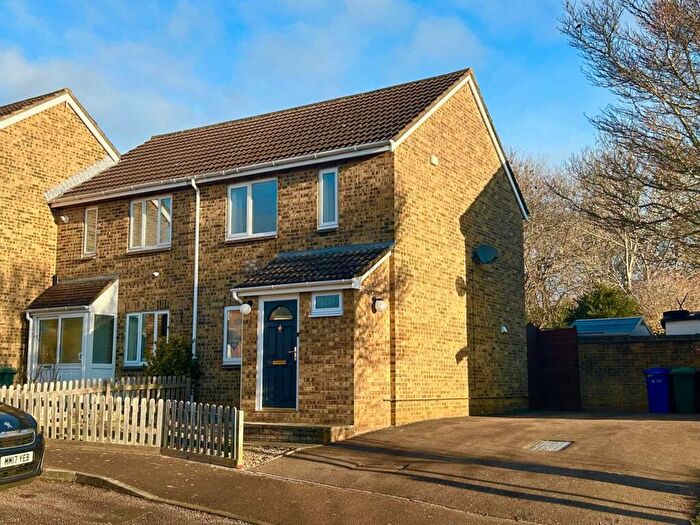 2 Bedroom Semi-Detached House To Rent In Daimler Avenue, Banbury, OX16