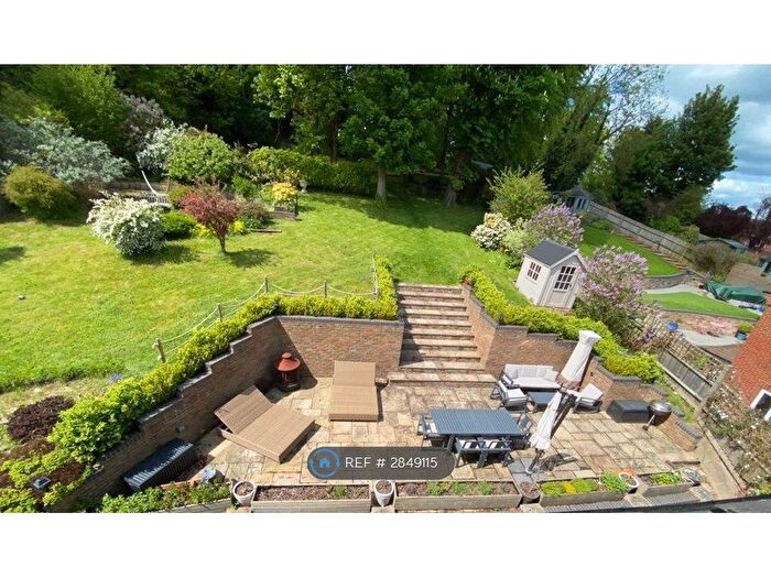 5 Bedroom Detached House To Rent In Copper Beech Close, Hemel Hempstead, HP3