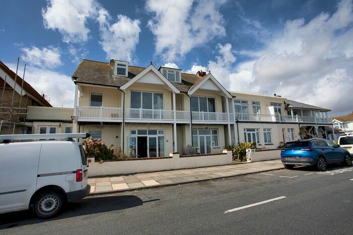 2 Bedroom Flat To Rent In The Marina, Deal, CT14