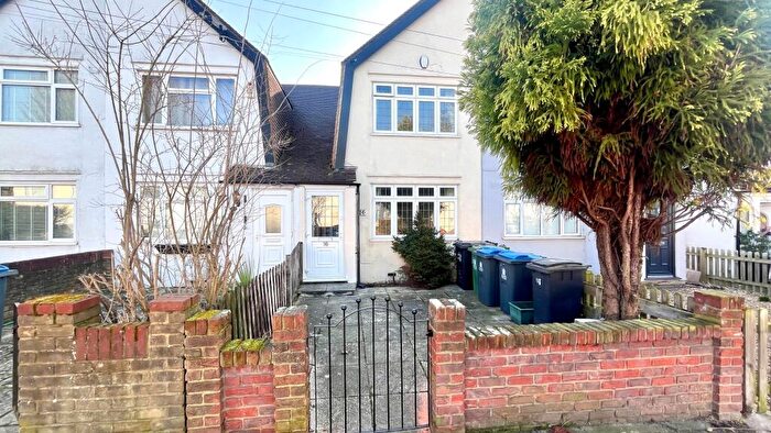 2 Bedroom Terraced House To Rent In Mount Road, Chessington, KT9