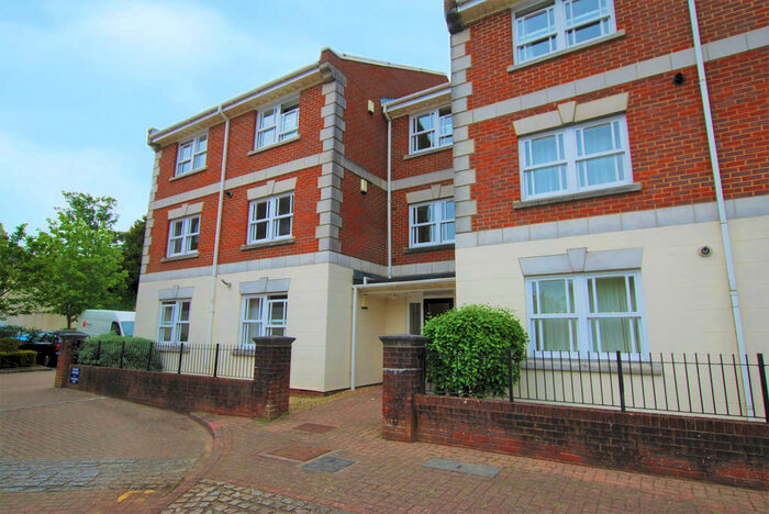 1 Bedroom Apartment To Rent In Grosvenor House, St Lukes Square, Guildford, GU1