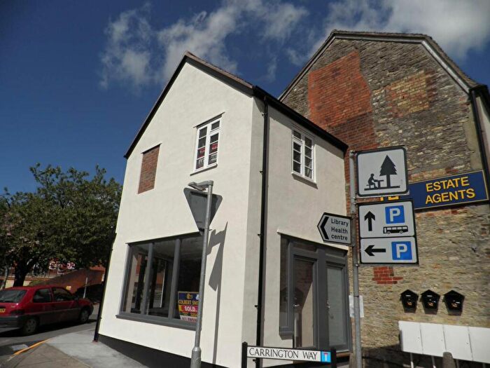 2 Bedroom Flat To Rent In High Street, Wincanton, Somerset, BA9