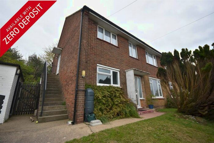 2 Bedroom Flat To Rent In Firle Close, Hastings, TN35