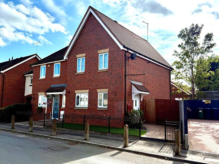 3 Bedroom End Of Terrace House For Sale In Avondale Road, Brandon, Coventry, CV8