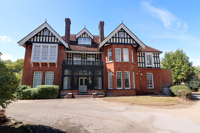 2 Bedroom Apartment For Sale In Broad Road, Braintree, CM7