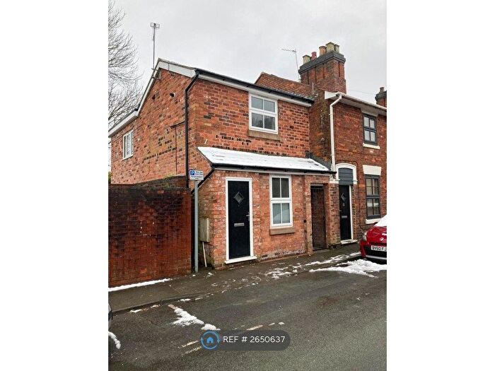 2 Bedroom End Of Terrace House To Rent In North Castle Street, Stafford, ST16