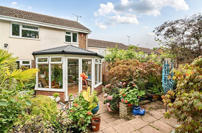 4 Bedroom Semi-detached House For Sale In Southdown Way, Storrington, RH20
