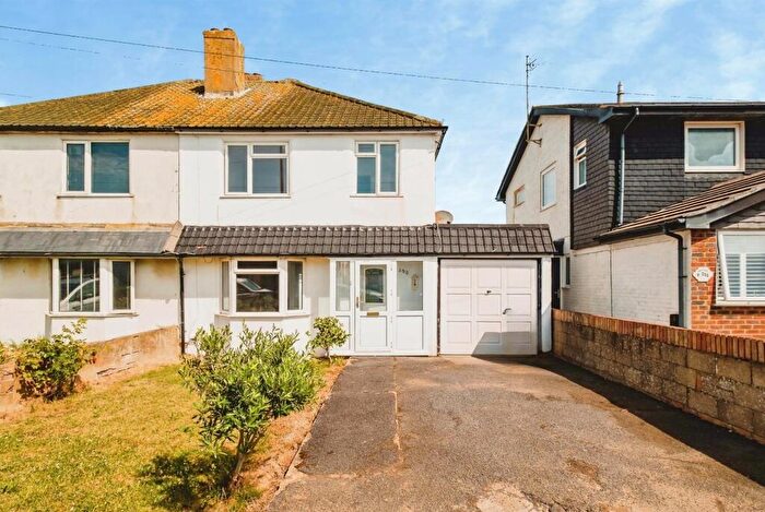 3 Bedroom Semi-Detached House For Sale In Brighton Road, Lancing, BN15