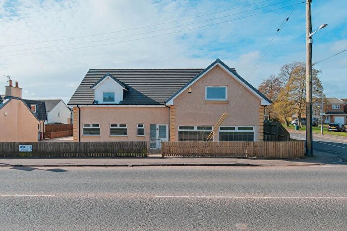 4 Bedroom Detached House To Rent In Kilncadzow Road, Carluke, ML8