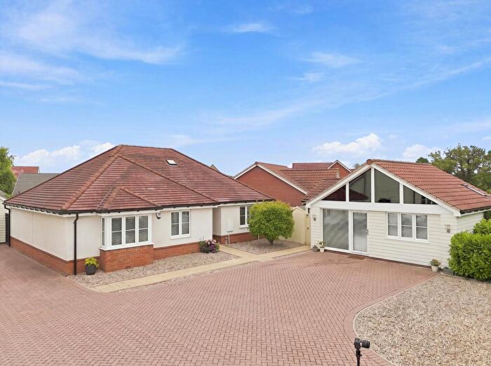 3 Bedroom Detached Bungalow For Sale In Beadon Way, Melton, IP12