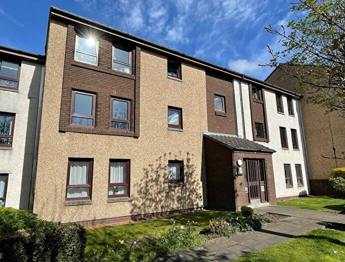 2 Bedroom Flat For Sale In / Orchard Brae Gardens, Edinburgh, EH4