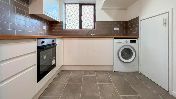 1 Bedroom Terraced House To Rent In Badgers Close, Hayes UB3