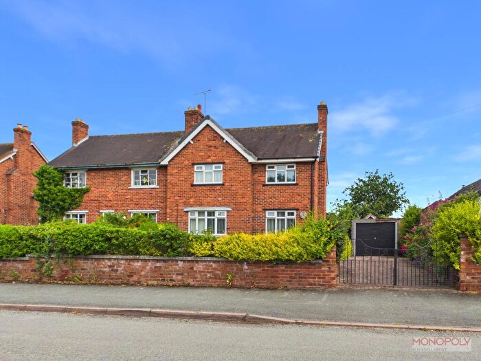 3 Bedroom Semi-Detached House For Sale In The Gardens, Holt, LL13