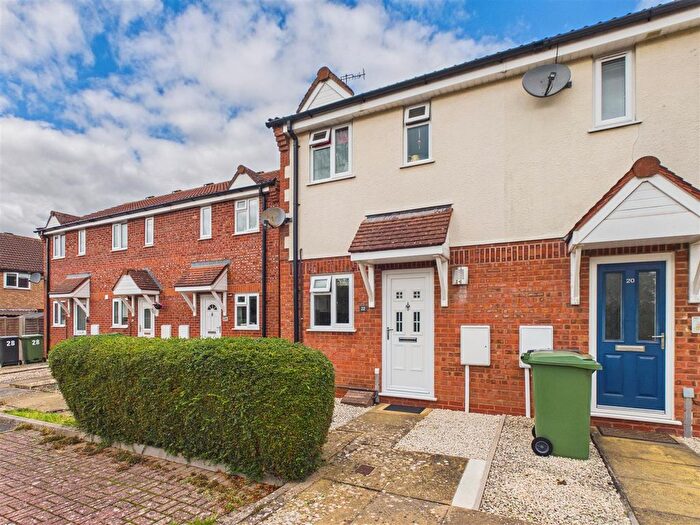 1 Bedroom End Of Terrace House For Sale In Hydrangea Close, Worcester, WR5