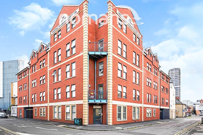 2 Bedroom Flat To Rent In Harding House, Harding Street, Swindon, SN1