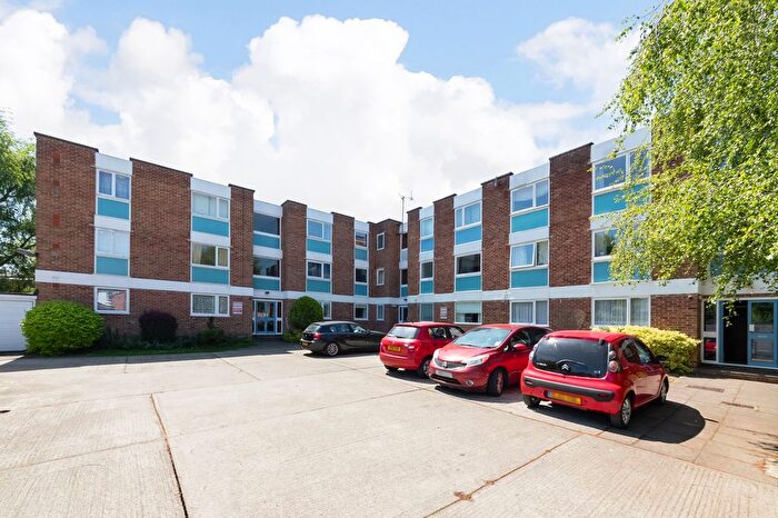 Property For Sale In Flat, West Court, Osney Oxford, OX2