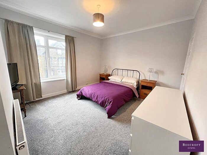 3 Bedroom Terraced House For Sale In Hough Lane, Wombwell, Barnsley, S73